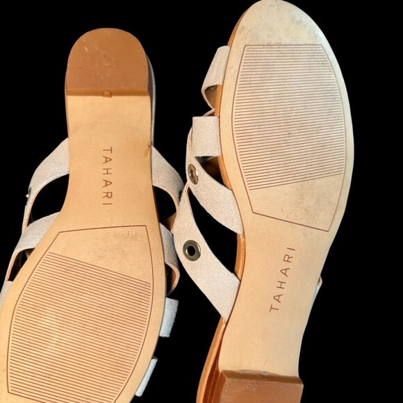 Tahari Grommet Strap Sandals – Size 7.5M - Picture 2 of 3